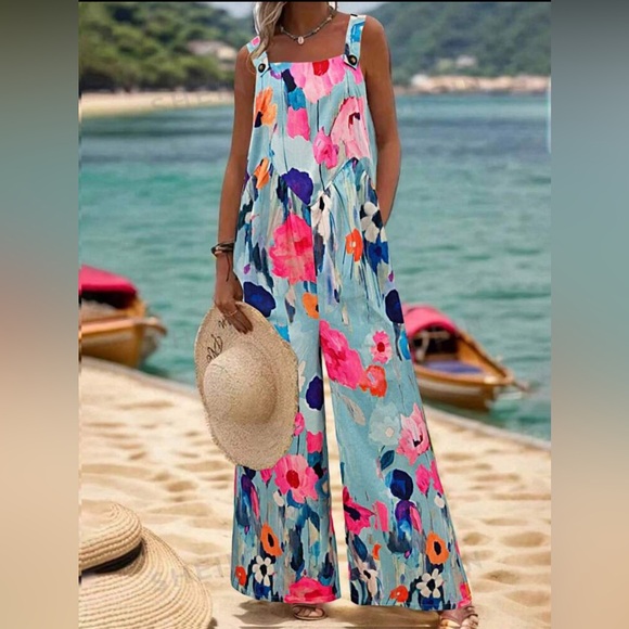 Floral overalls - Picture 3 of 3